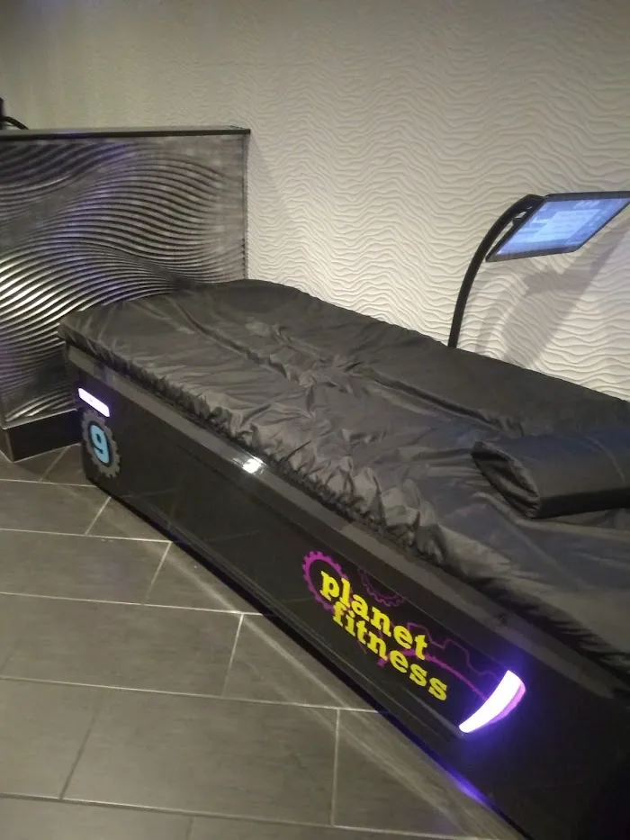 Planet Fitness 8