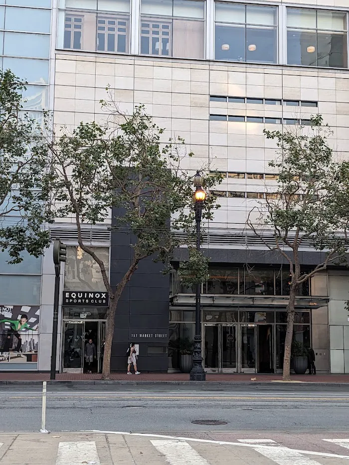 Equinox Sports Club San Francisco 7