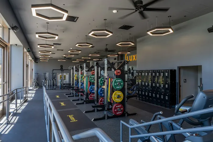LuxFit Mission Rock 1