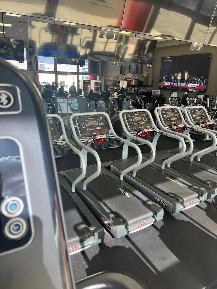 UFC GYM Costa Mesa 4