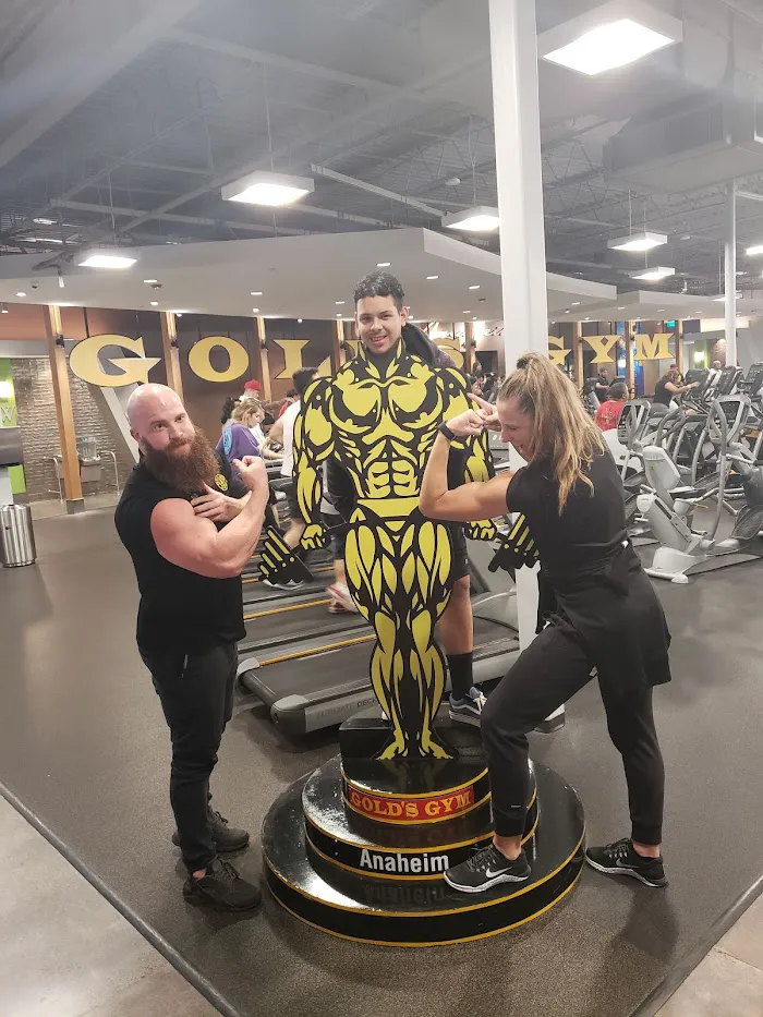 Gold's Gym 7