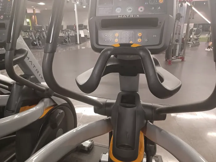 Gold's Gym 3