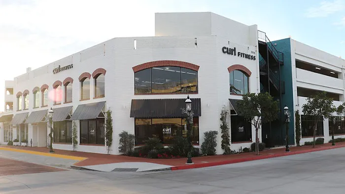 Curl Fitness 2