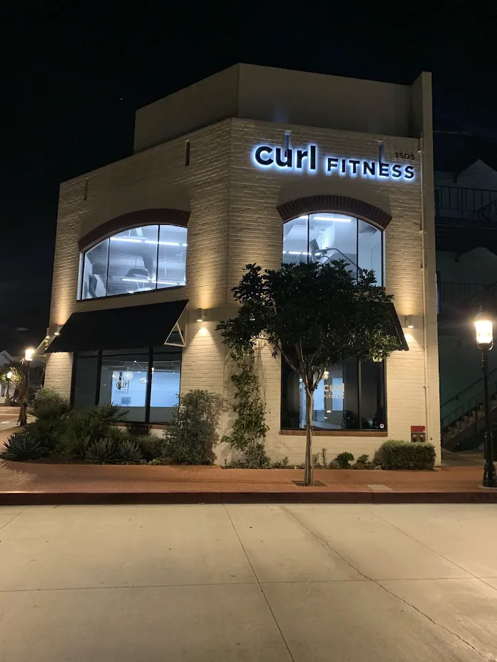 Curl Fitness 5