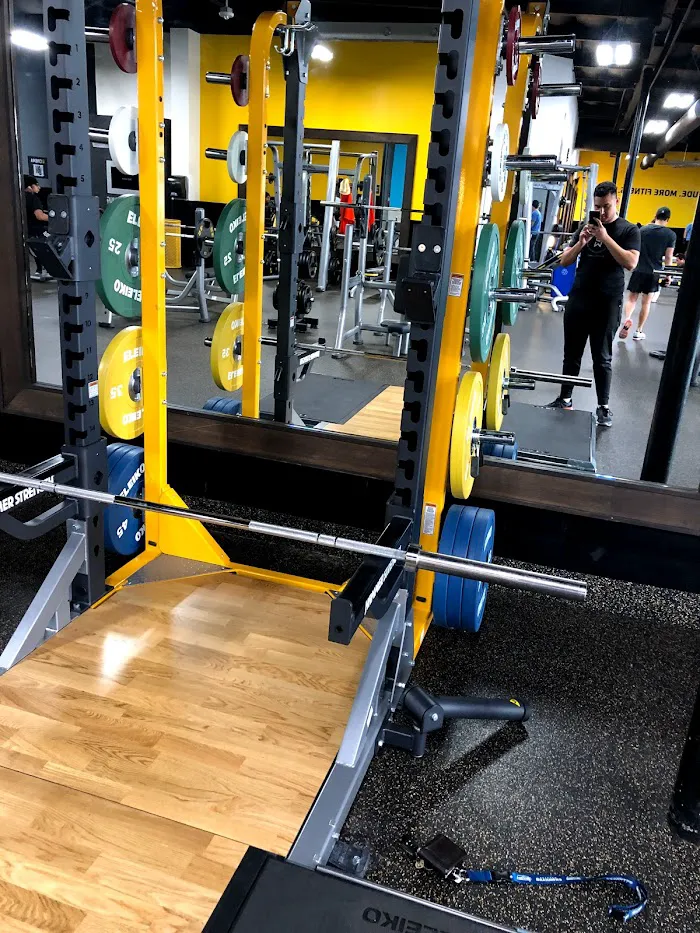 Chuze Fitness 8