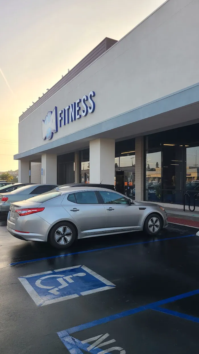 Crunch Fitness - Fountain Valley 5