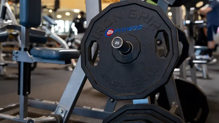 24 Hour Fitness 0