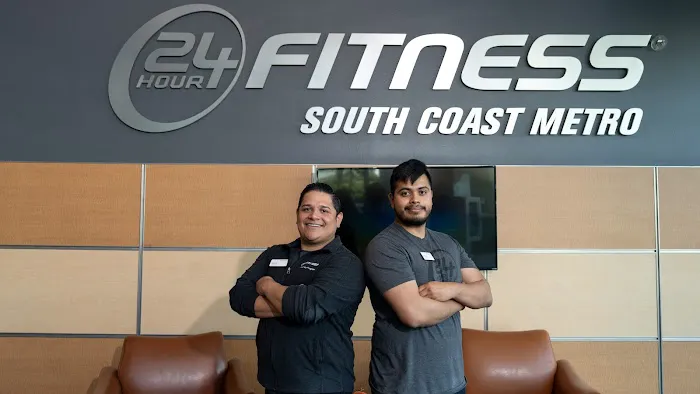 24 Hour Fitness 0