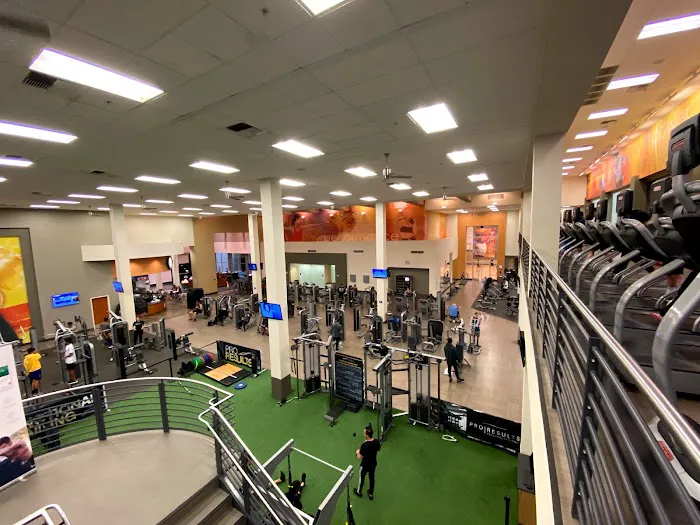LA Fitness 9