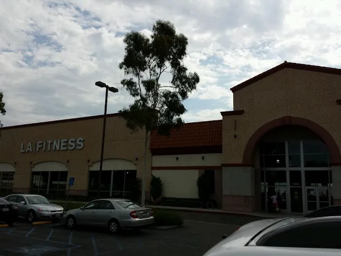 LA Fitness 3