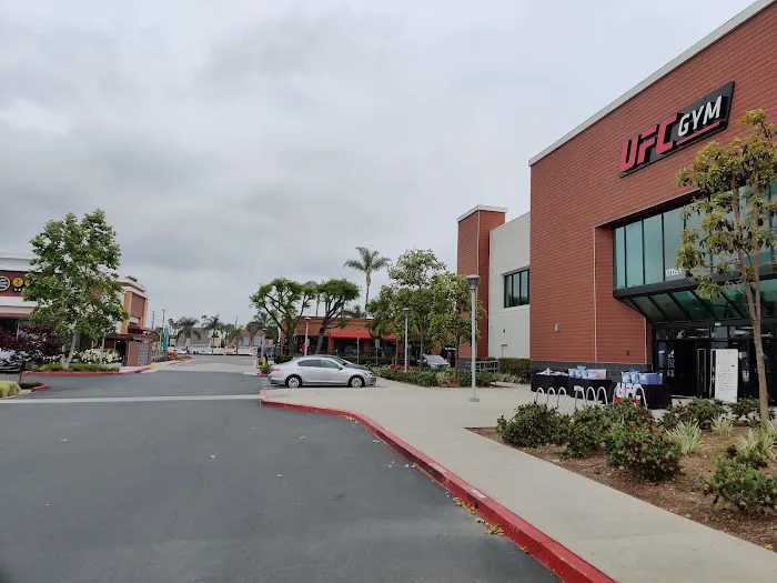 UFC GYM Huntington Beach 4