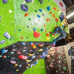 Hangar 18 Indoor Climbing Gym - Mission Viejo ico