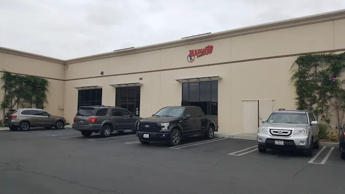 Hangar 18 Indoor Climbing Gym - Mission Viejo 1