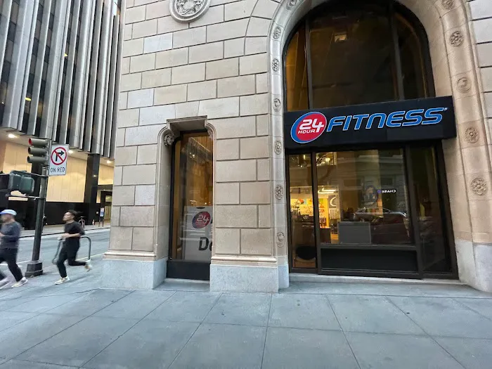 24 Hour Fitness 0