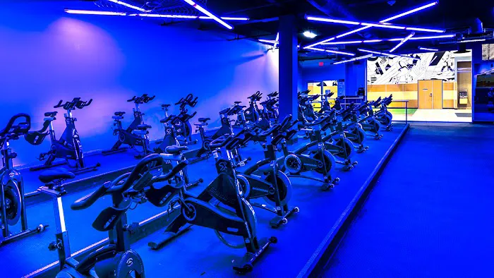 24 Hour Fitness 0