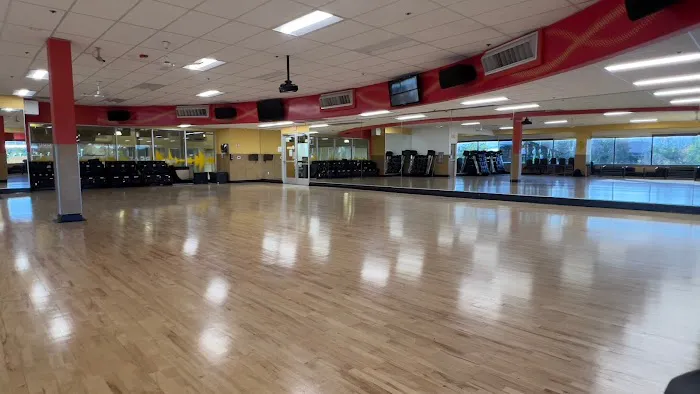 24 Hour Fitness 5