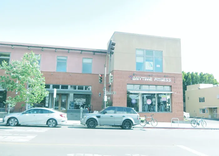 Anytime Fitness 2