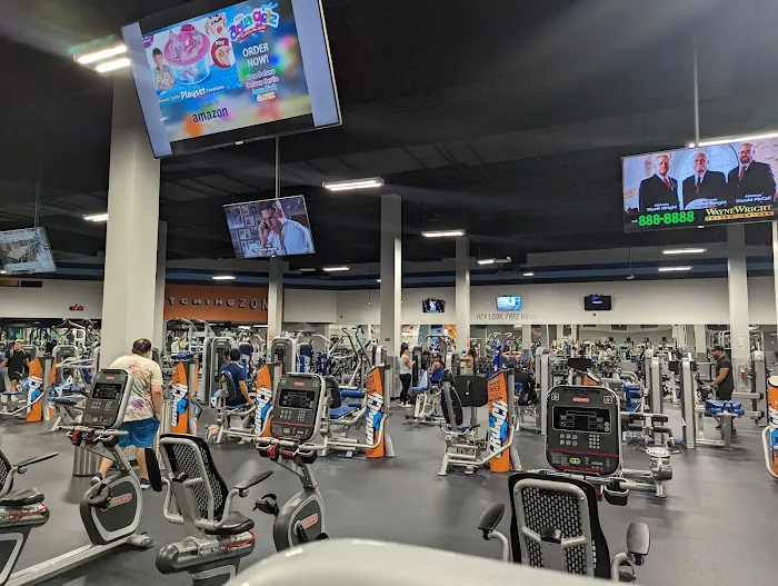 Crunch Fitness - Las Cruces 9