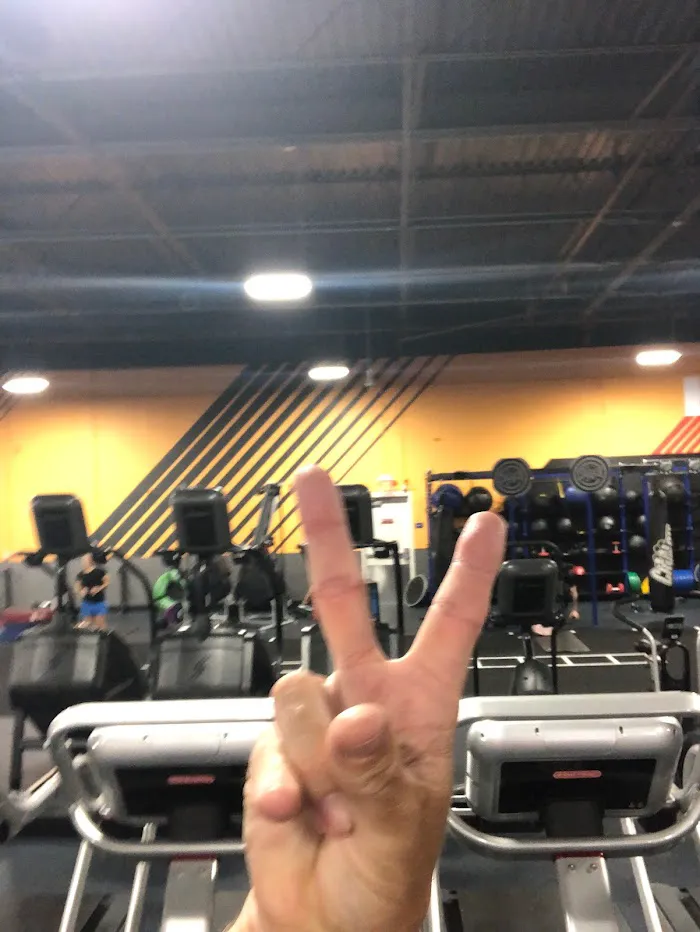Crunch Fitness - Folsom 9