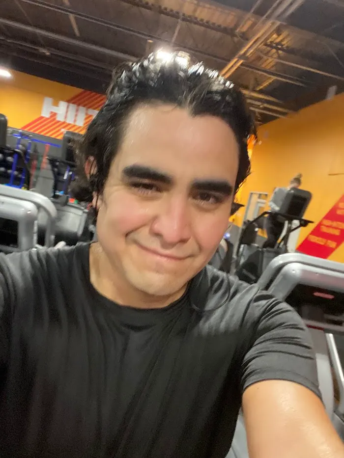 Crunch Fitness - Folsom 4