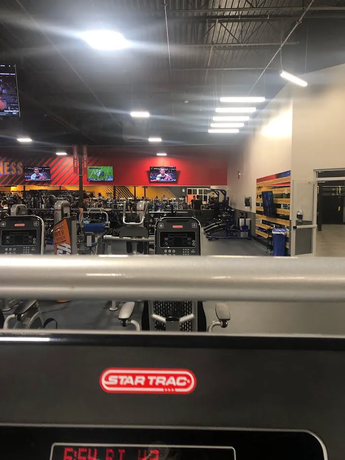 Crunch Fitness - Folsom 5