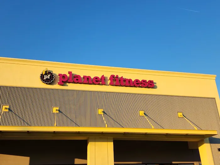 Planet Fitness 8