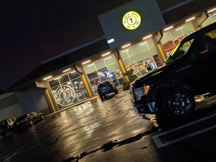 Gold's Gym 4