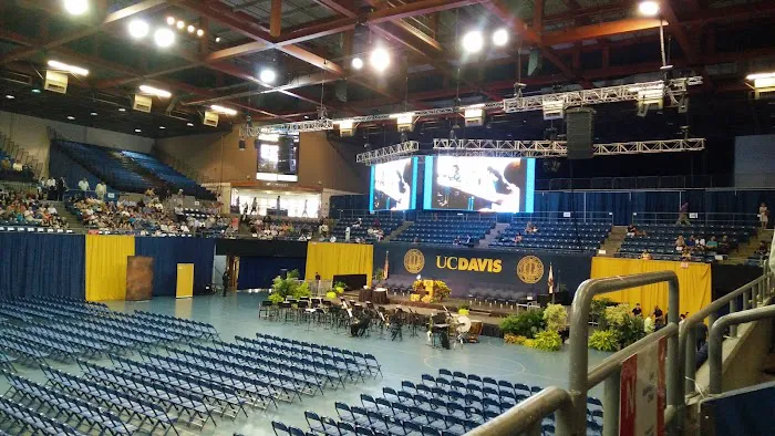 Activities and Recreation Center | UC Davis 4