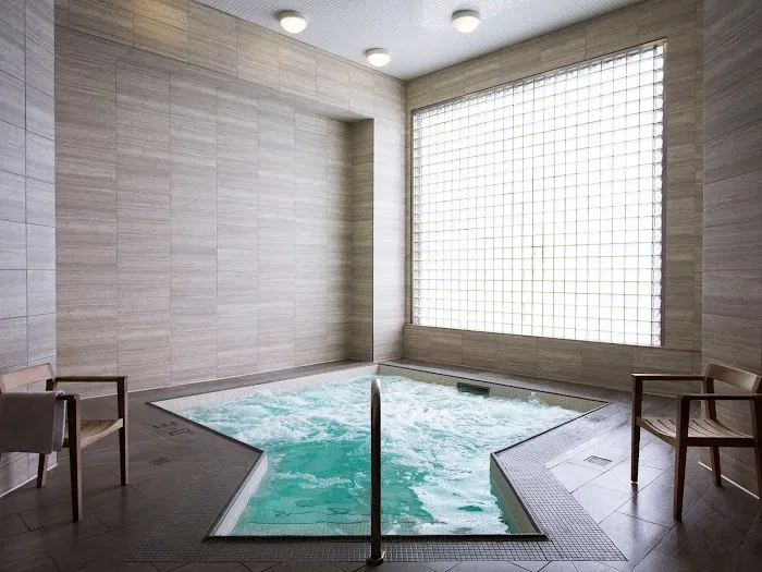 Equinox Sports Club Los Angeles 2