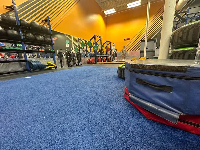 Crunch Fitness - Pembroke Pines 2