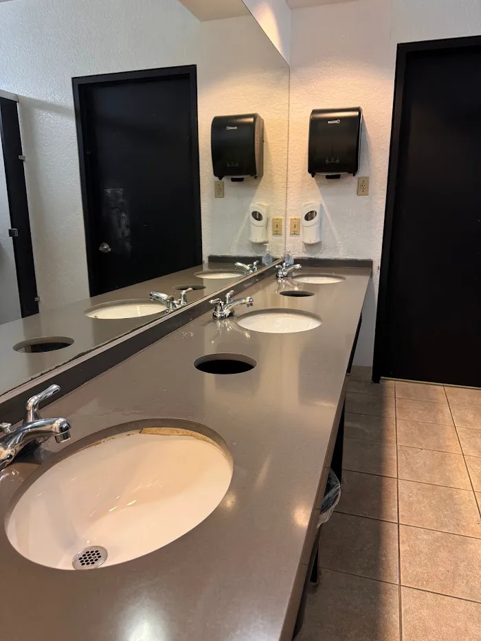 Premier Health & Fitness Gym 9