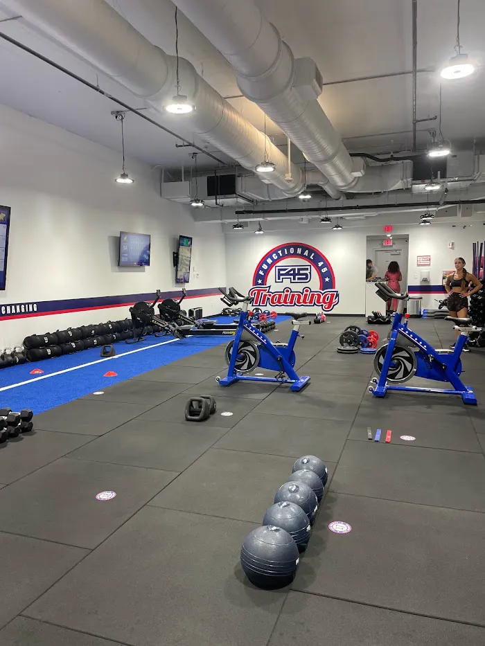 F45 Training South Pointe Miami 7
