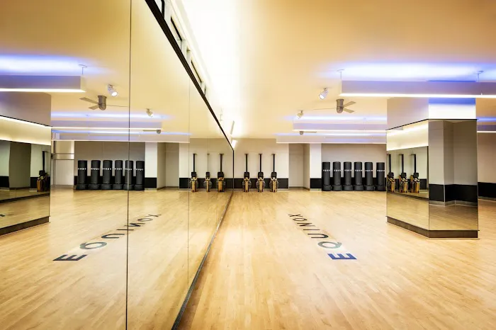 Equinox Aventura 4
