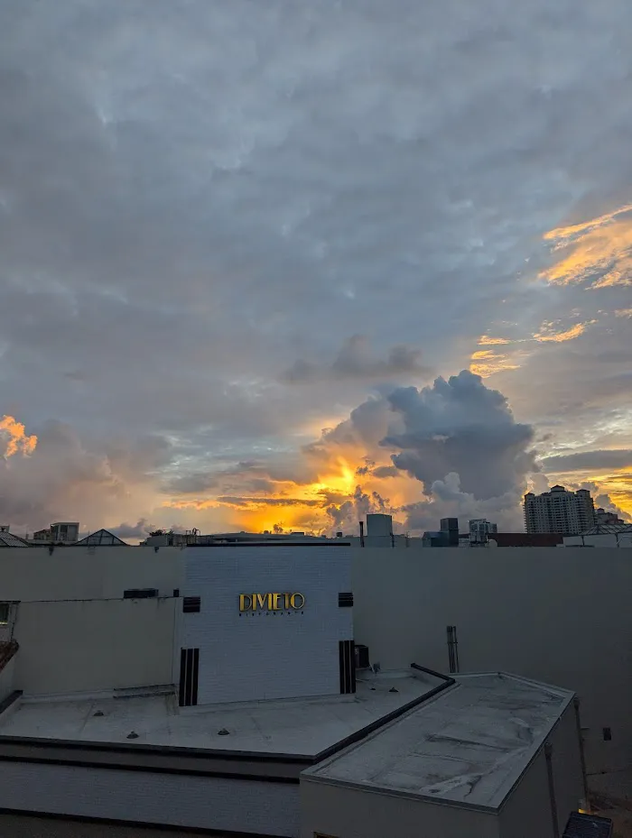 Equinox Aventura 8