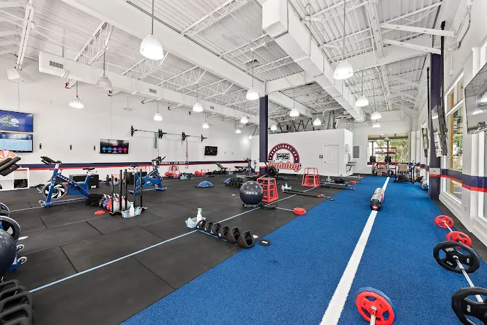 F45 Training Aventura 8