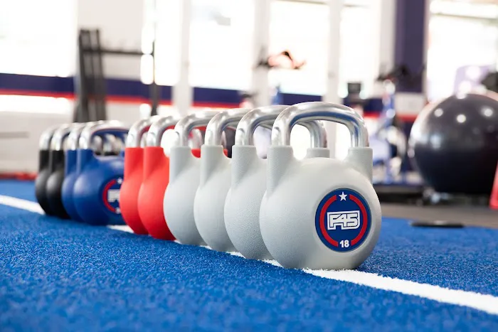 F45 Training Aventura 6