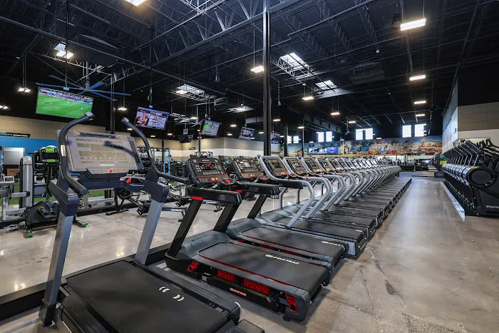 EōS Fitness 6
