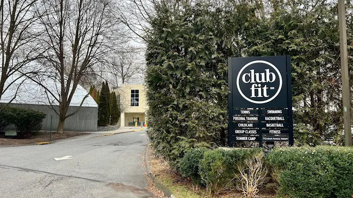 Club Fit Jefferson Valley 4