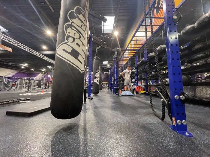 Crunch Fitness - Cutler Bay 8