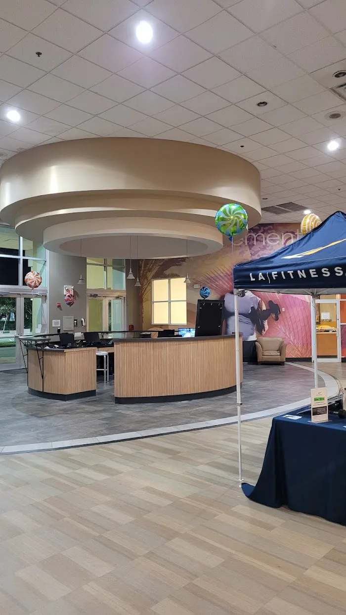 LA Fitness 8