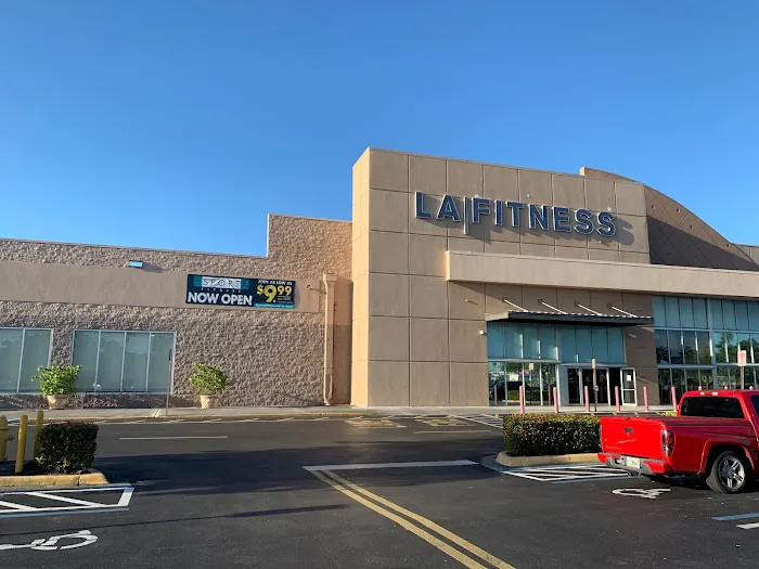 LA Fitness 0