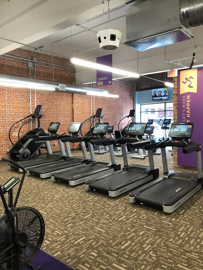Anytime Fitness 6