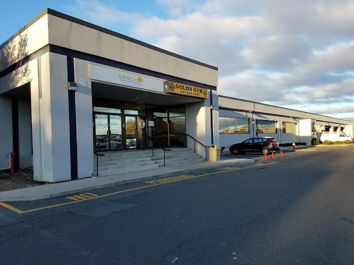 Gold's Gym 4