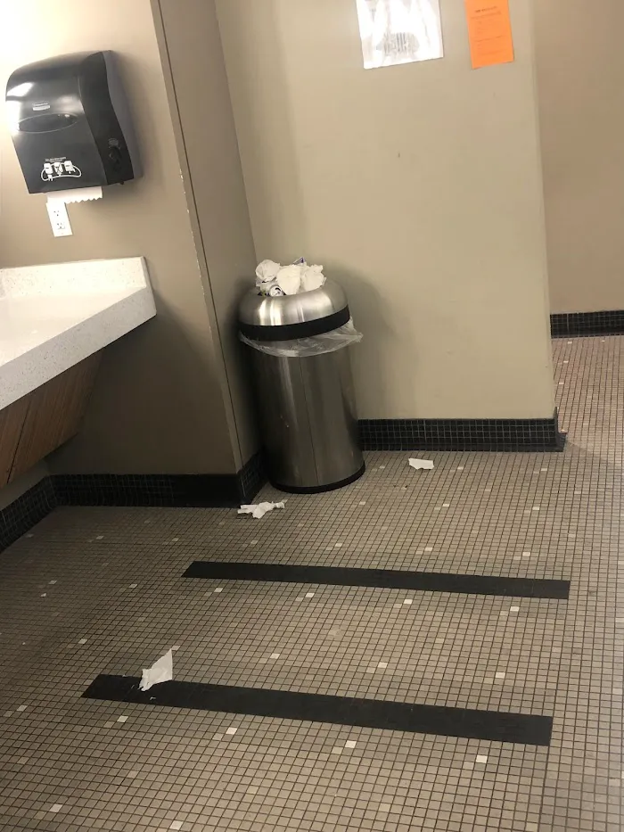 LA Fitness 8