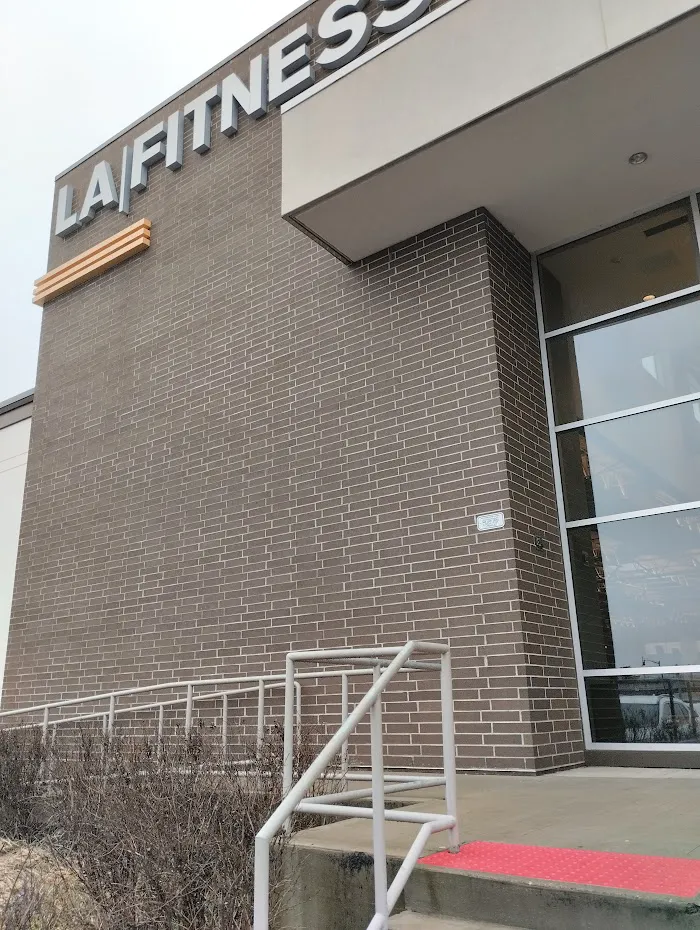 LA Fitness 8