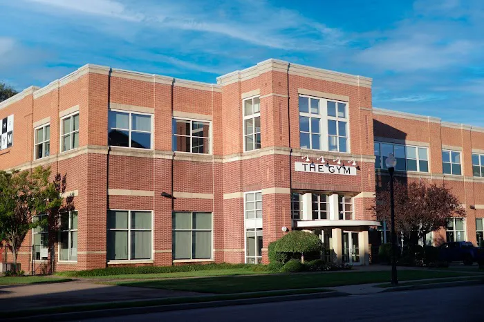 THE GYM 8