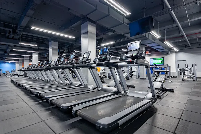 Blink Fitness West Fordham 7