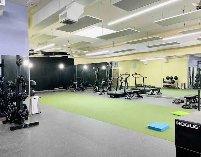 Very Good Gym LIC 3