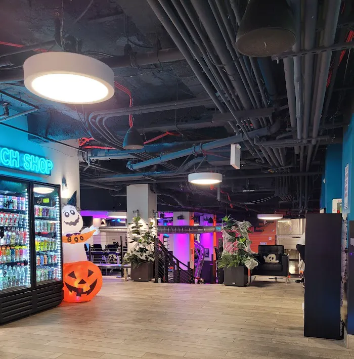 Crunch Fitness - Midtown East 1