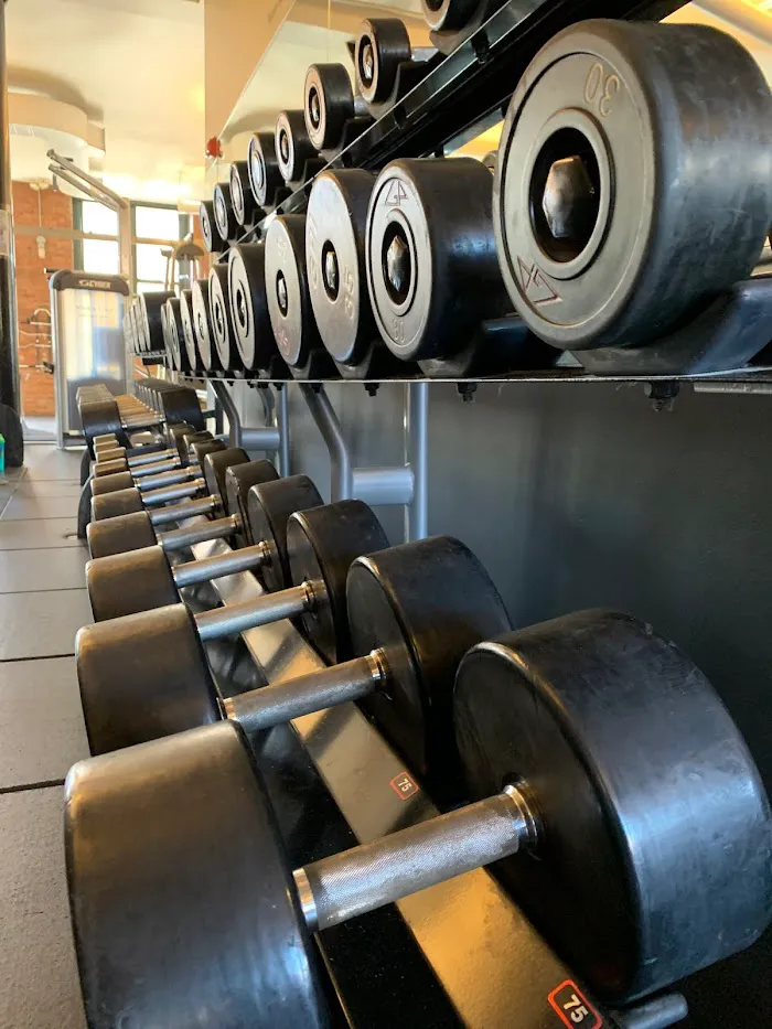 Chalk Gyms 5